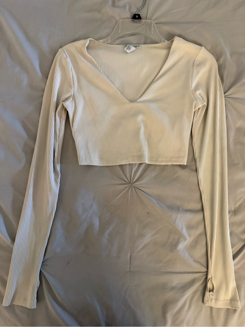 Forever 21 Ribbed V-Neck Long Sleeve Crop Top - Cream